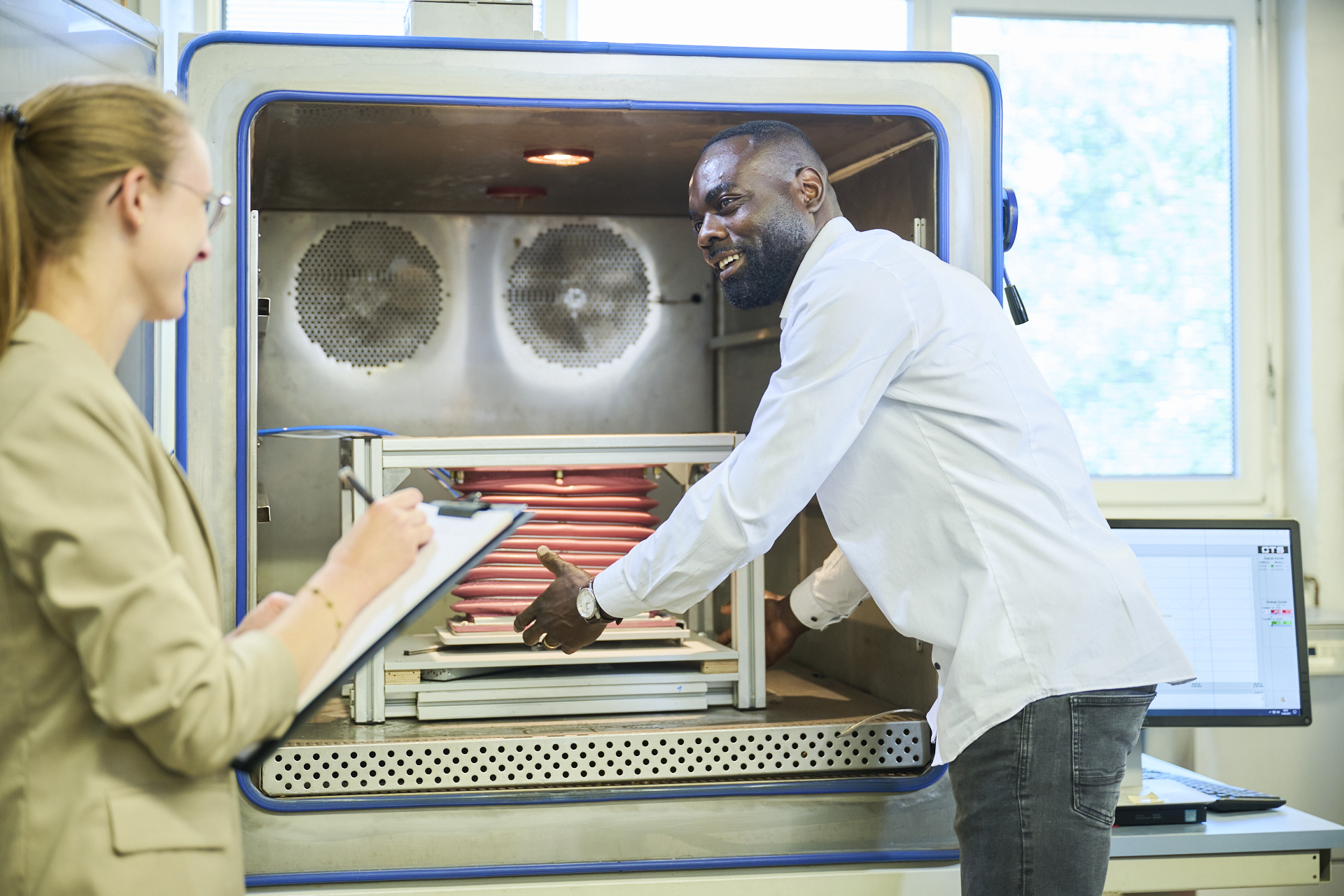 Möllergroup Employees - Climate chamber