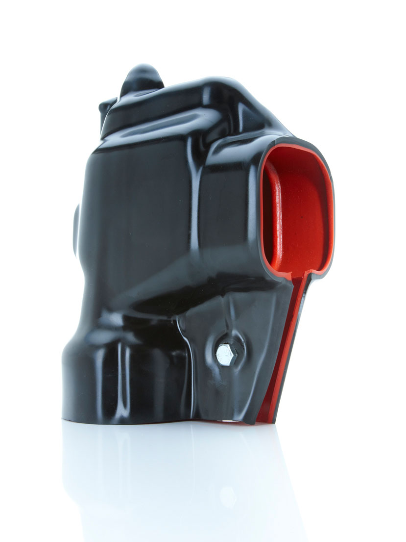 Cover for current-carrying components and connecting elements Cover for current-carrying components and connecting elements